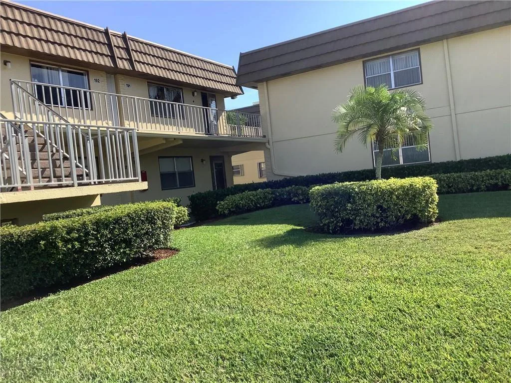 189 Saxony # 189, Delray Beach, FL 33446