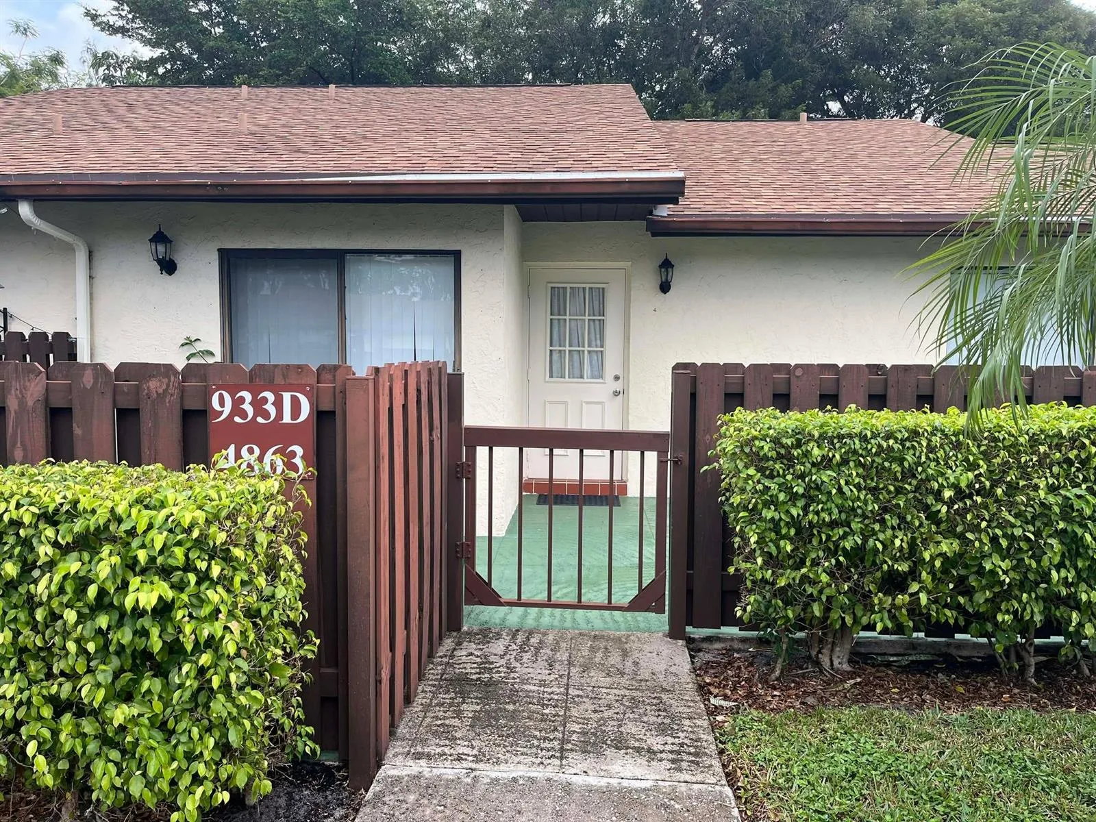 4863 Sable Pine Circle # D, West Palm Beach, FL 33417