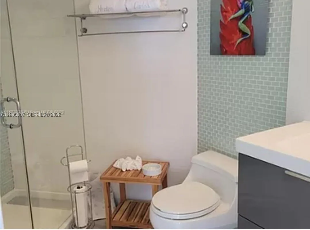 5880 Collins Ave # 604, Miami Beach, FL 33140 photo 5