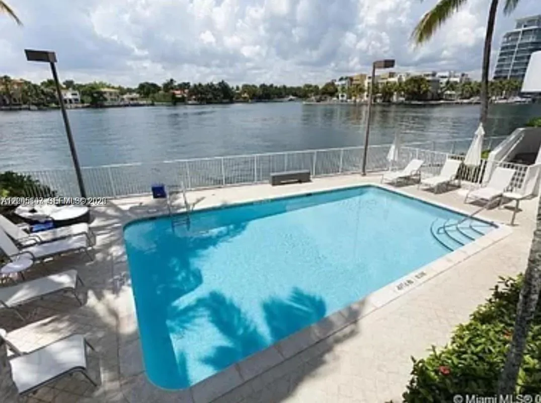 5880 Collins Ave # 604, Miami Beach, FL 33140 photo 8