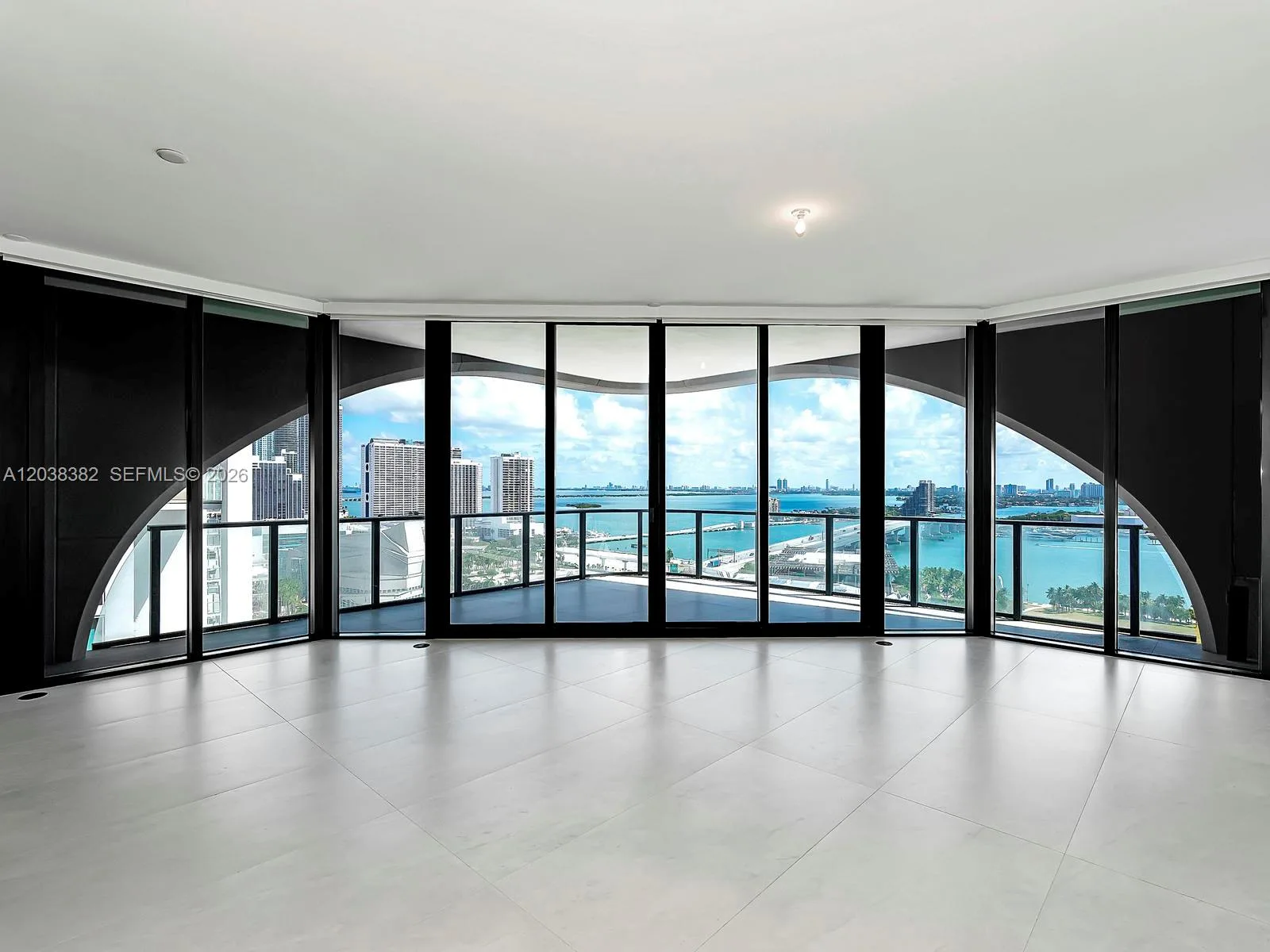 1000 Biscayne Blvd # 2002, Miami, FL 33132 photo 5