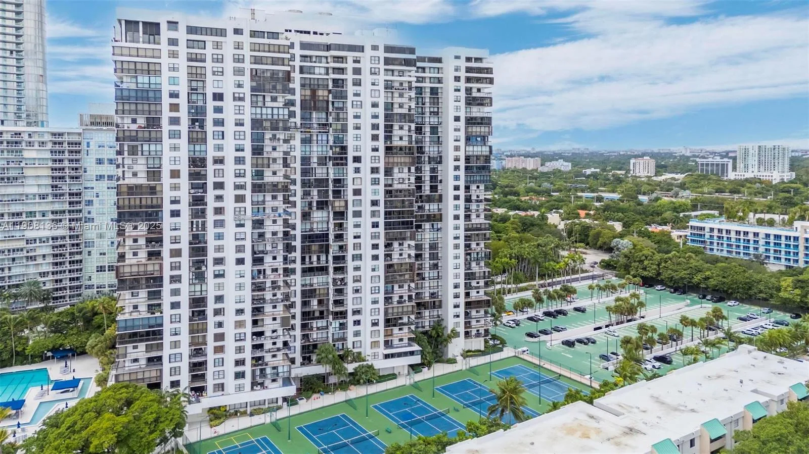 2333 Brickell Ave # 517, Miami, FL 33129
