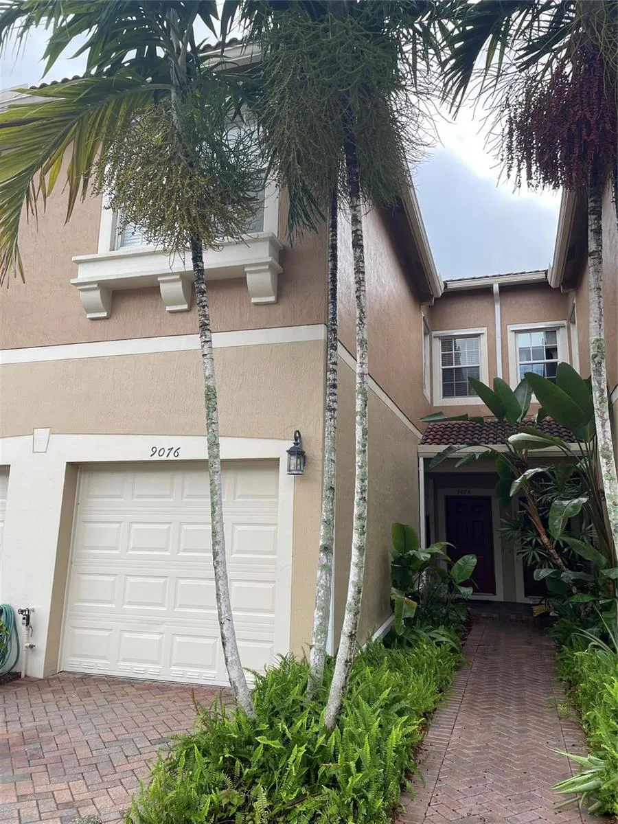 9076 PRESTON Place # 9076, Tamarac, FL 33321