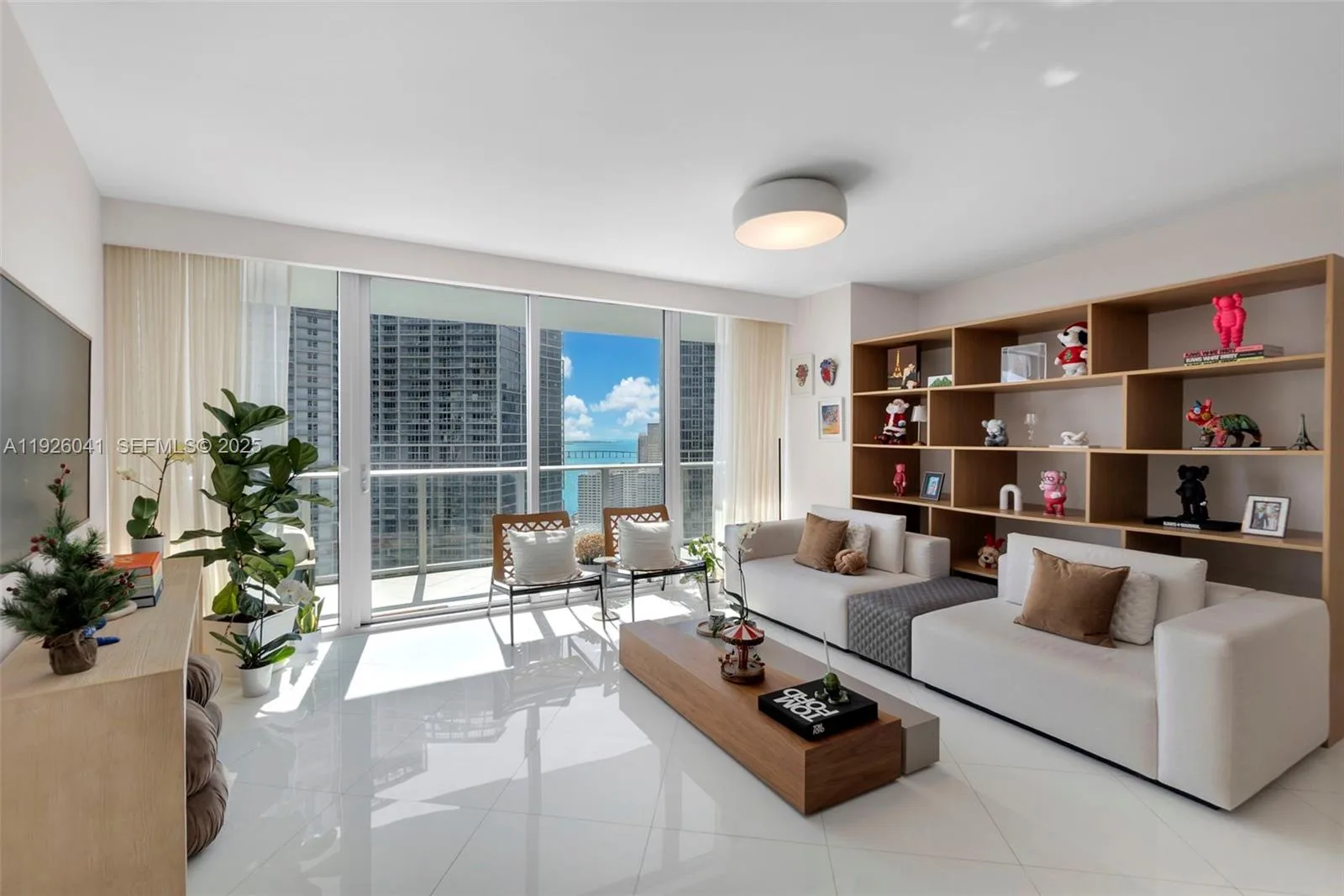 200 Biscayne Boulevard Way # 3108, Miami, FL 33131 photo 3