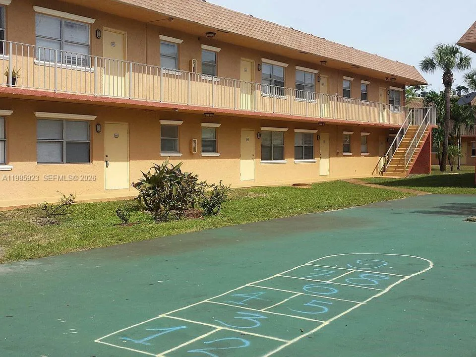 101 NE 41st St # E73, Oakland Park, FL 33334