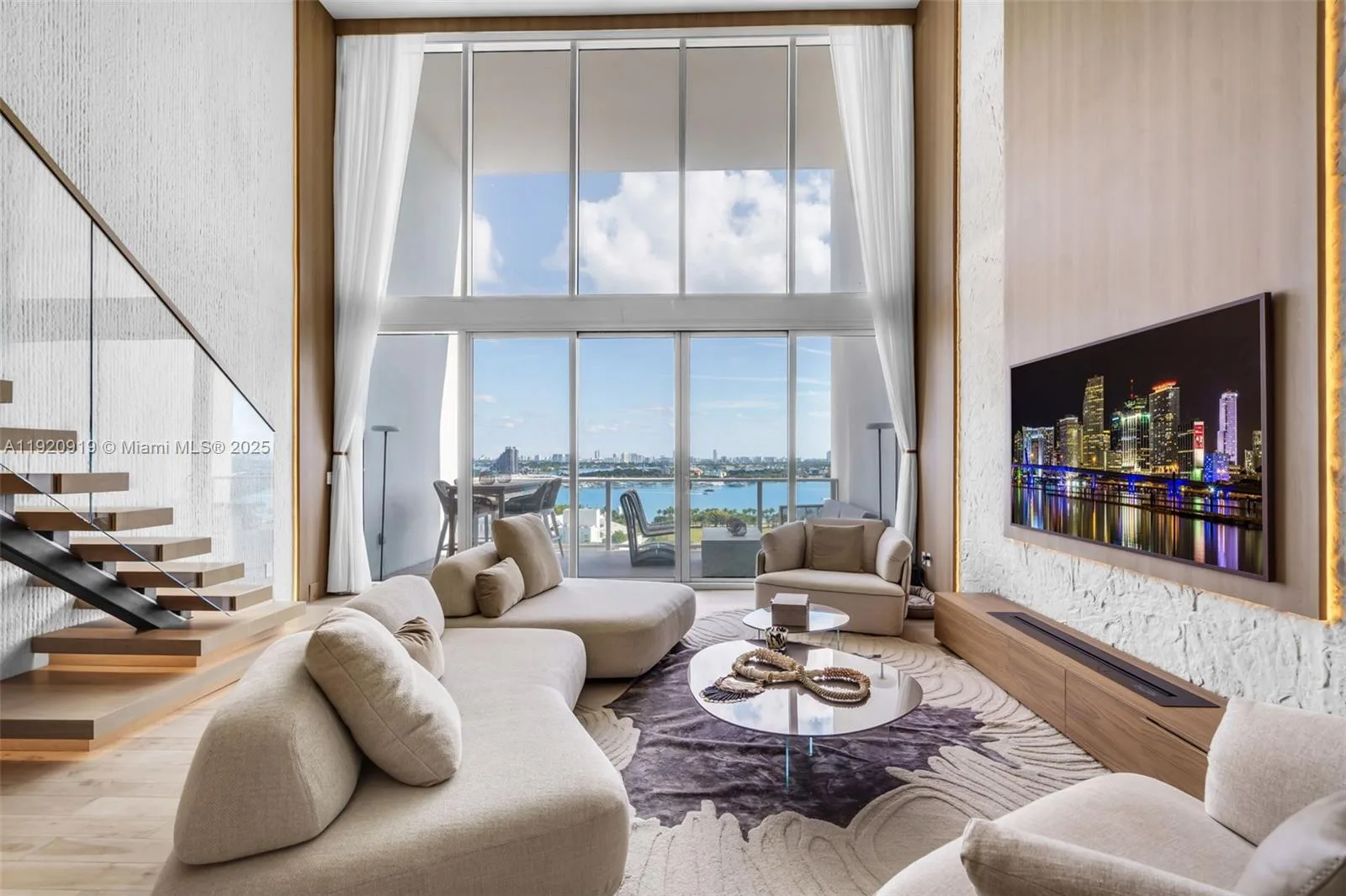 1040 Biscayne Blvd # 1403, Miami, FL 33132