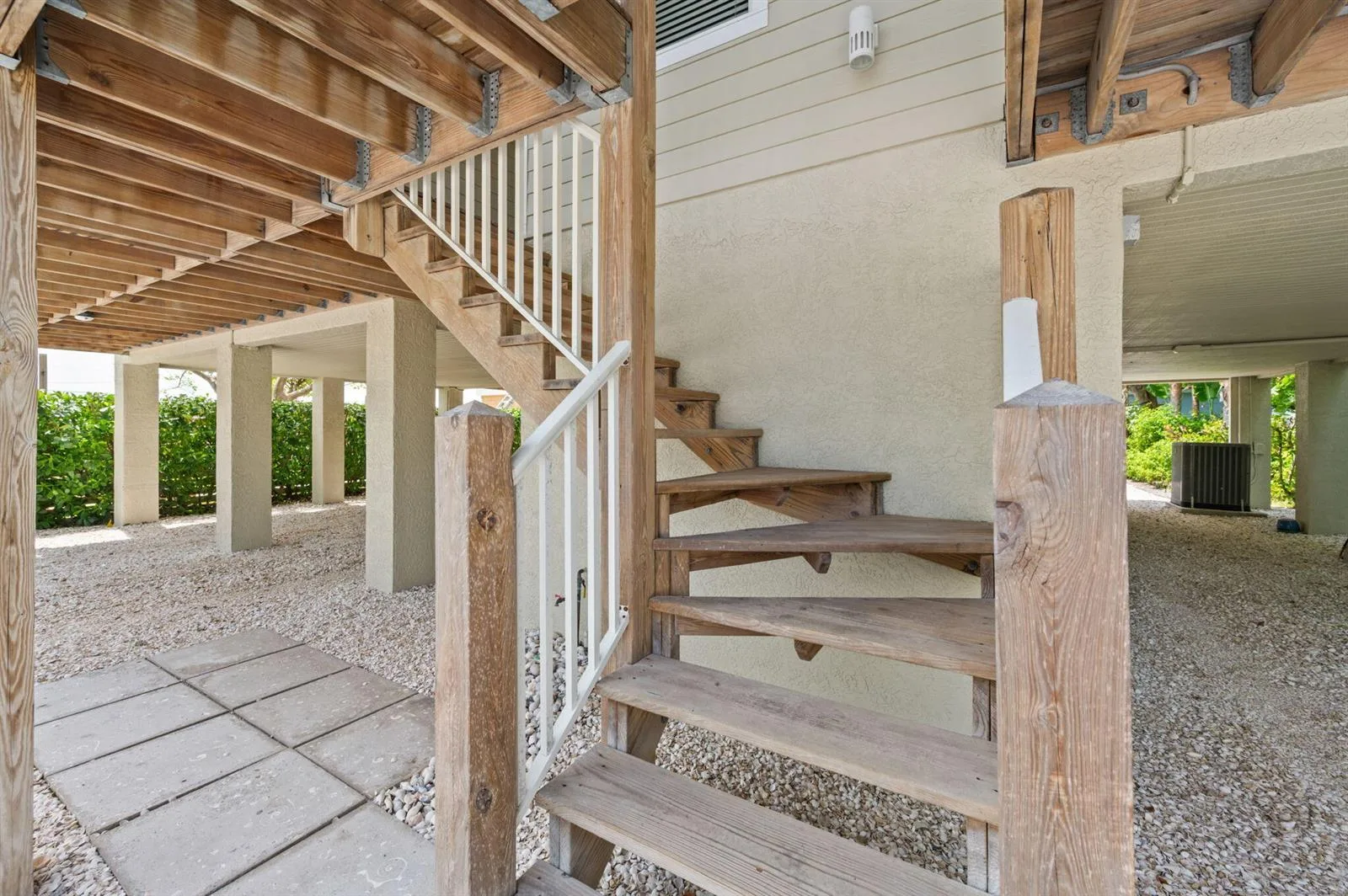 1790 NE MANGO Terrace, Jensen Beach, FL 34957 photo 4