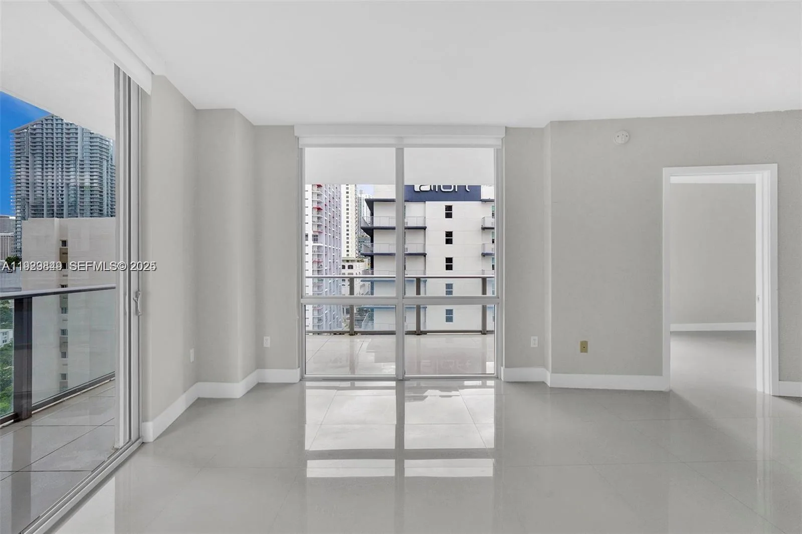 1010 SW 2nd Ave # 1804, Miami, FL 33130 photo 5