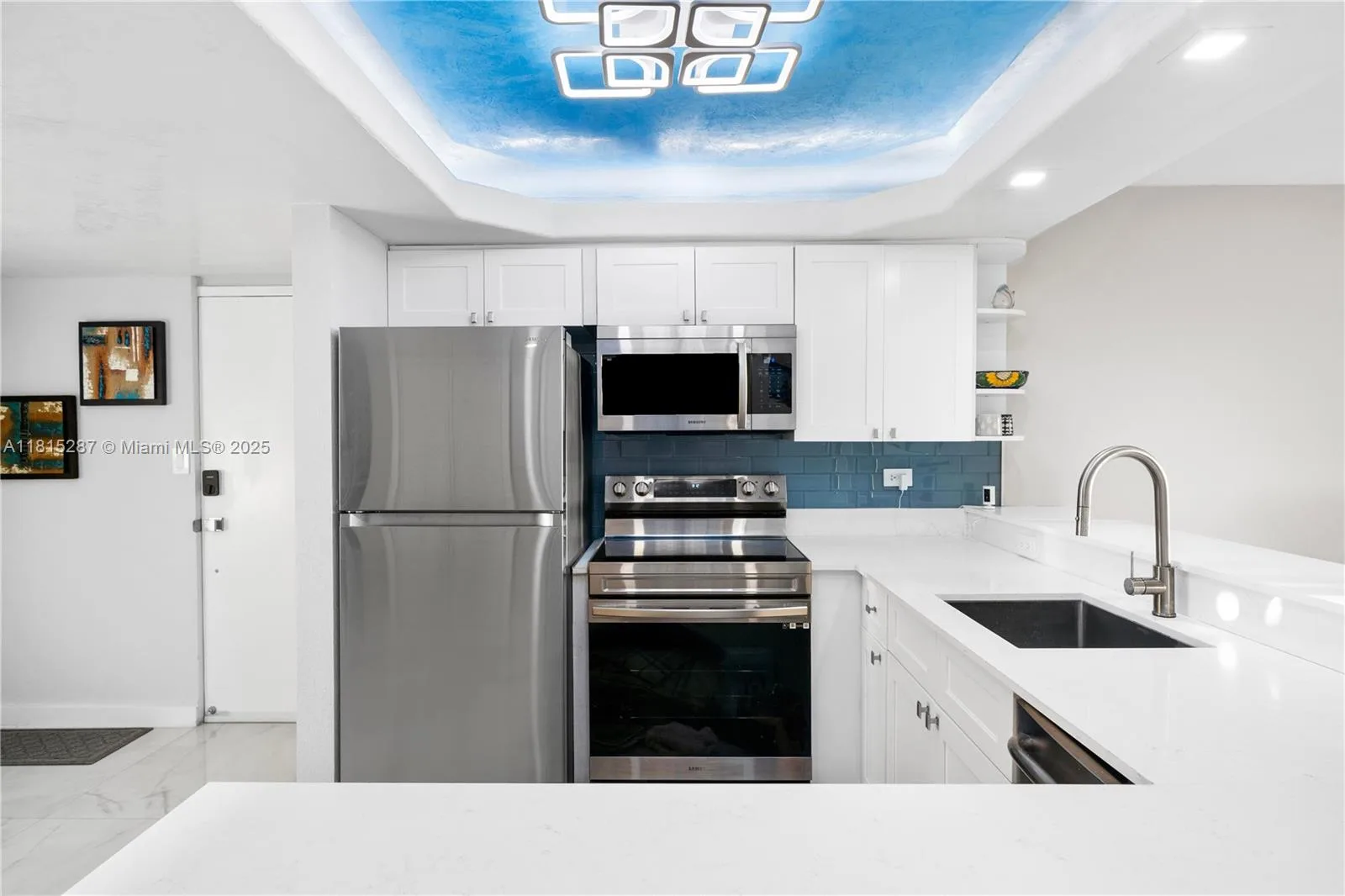 465 Ocean Dr # 315, Miami Beach, FL 33139 photo 10