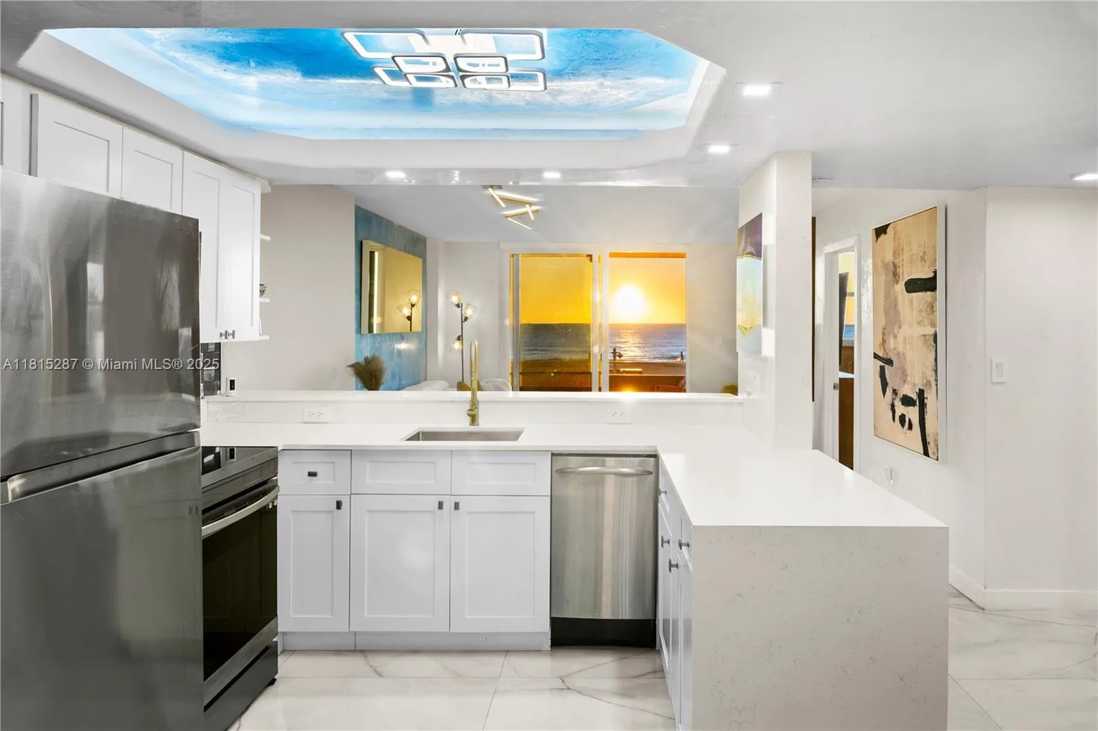 465 Ocean Dr # 315, Miami Beach, FL 33139 photo 11