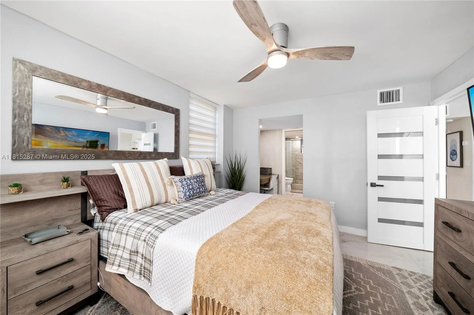 465 Ocean Dr # 315, Miami Beach, FL 33139 photo 12