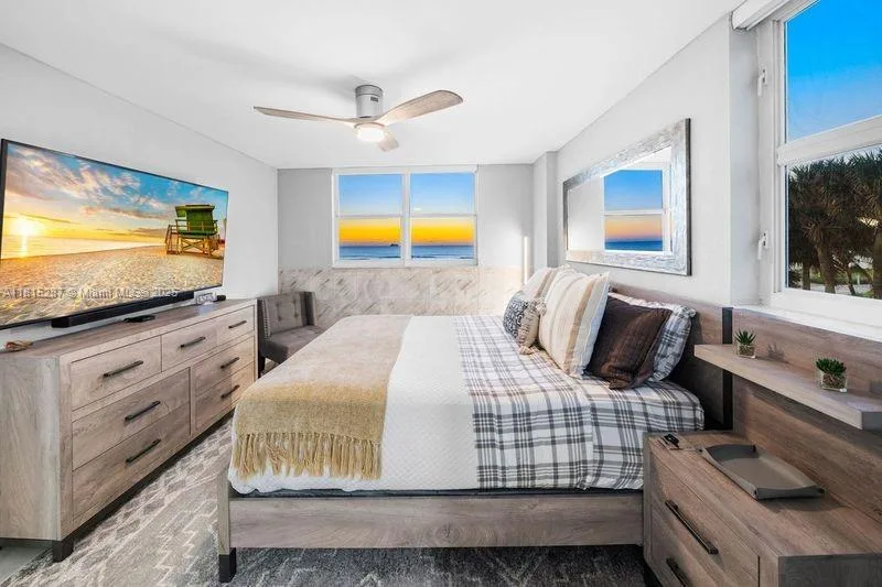 465 Ocean Dr # 315, Miami Beach, FL 33139 photo 9