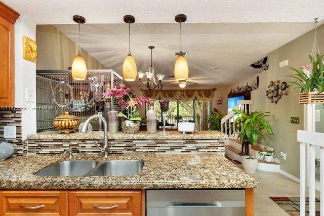 12691 NW 14th Pl, Sunrise, FL 33323 photo 9