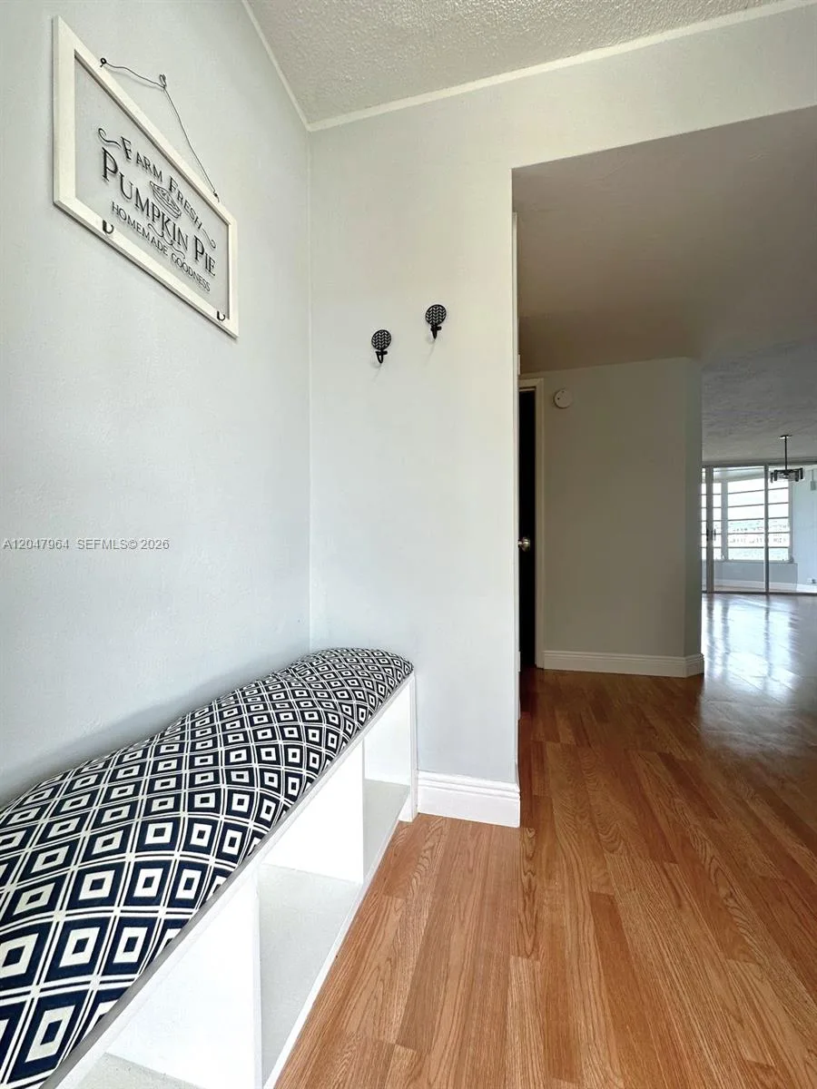 1300 NE 191st St # A112, Miami, FL 33179 photo 3