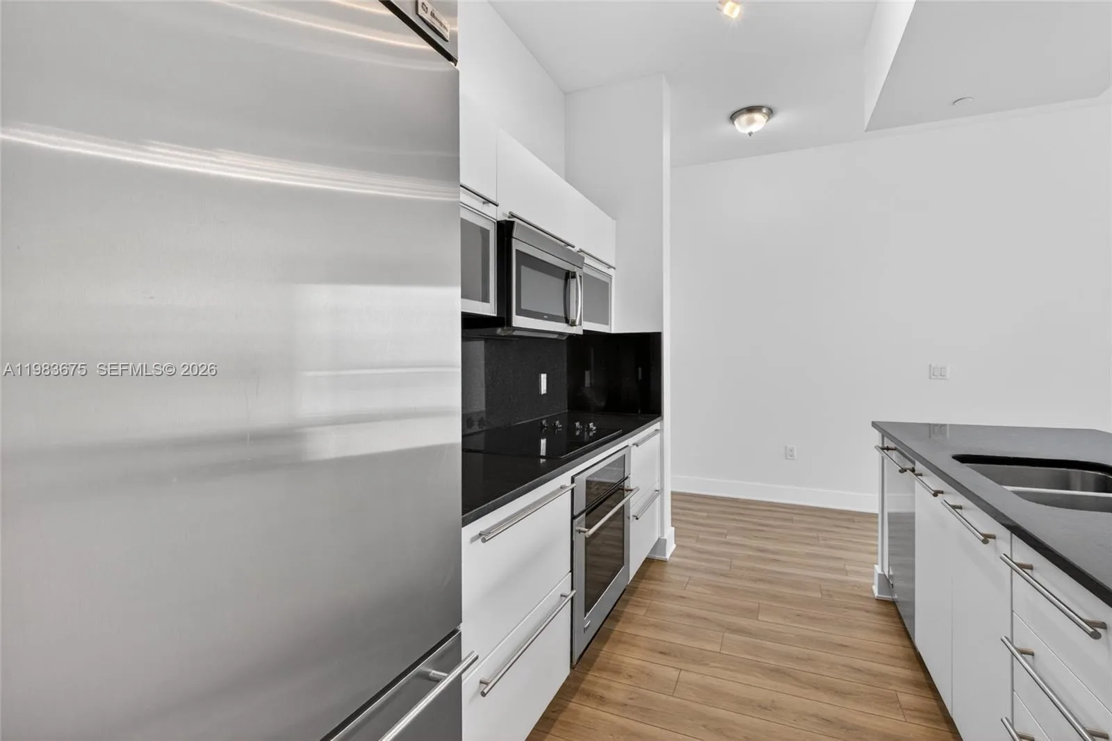 950 Brickell Bay Dr # 4100, Miami, FL 33131 photo 8