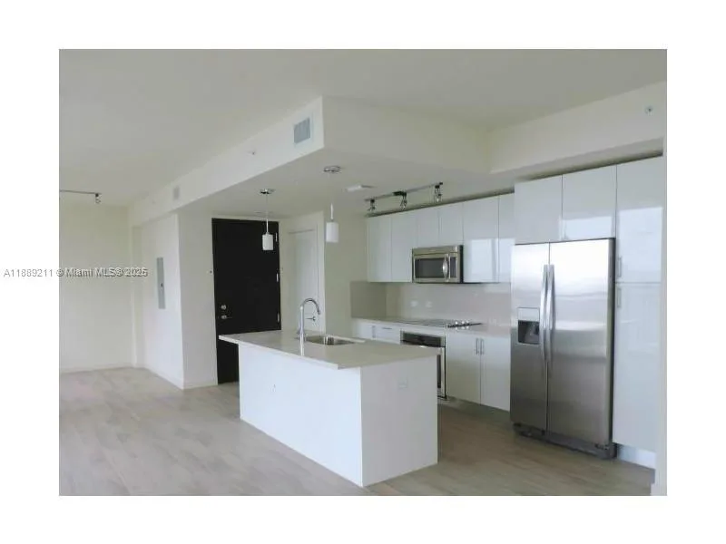 999 SW 1st Ave # 2103, Miami, FL 33130