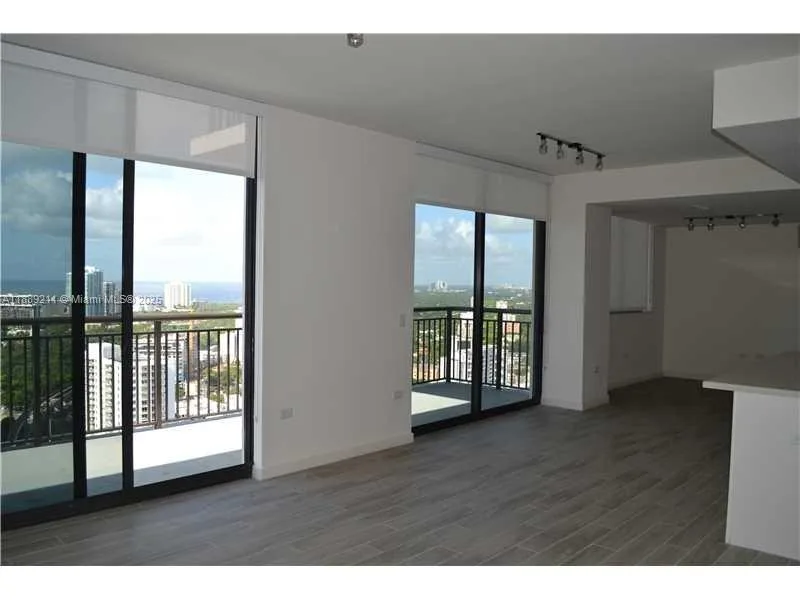 999 SW 1st Ave # 2103, Miami, FL 33130 photo 5