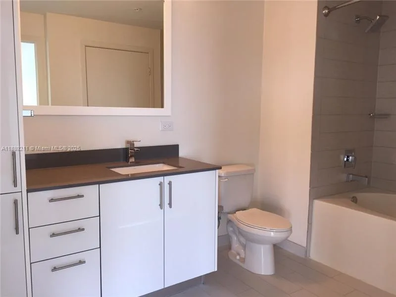 999 SW 1st Ave # 2103, Miami, FL 33130 photo 6