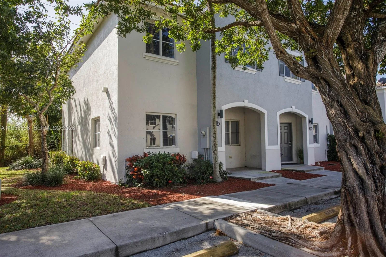 1518 SE 31 Ct, Homestead, FL 33035 photo 3