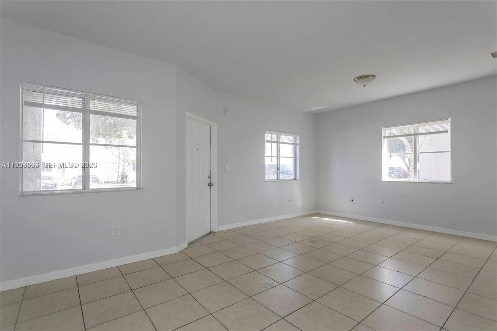 1518 SE 31 Ct, Homestead, FL 33035 photo 7