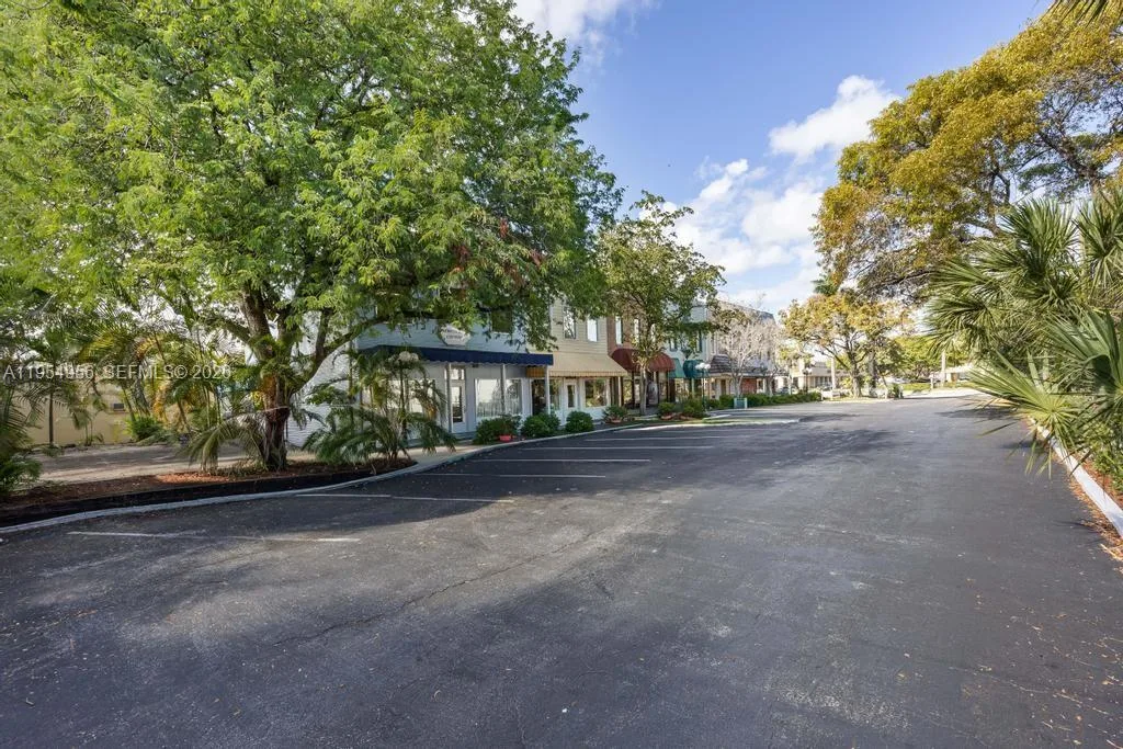 4066 W Broward Blvd, Plantation, FL 33317 photo 4