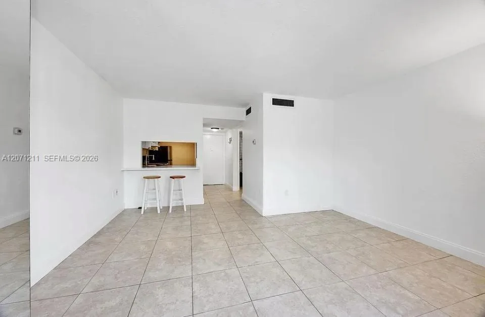 7403 SW 82nd St # 207N, Miami, FL 33143