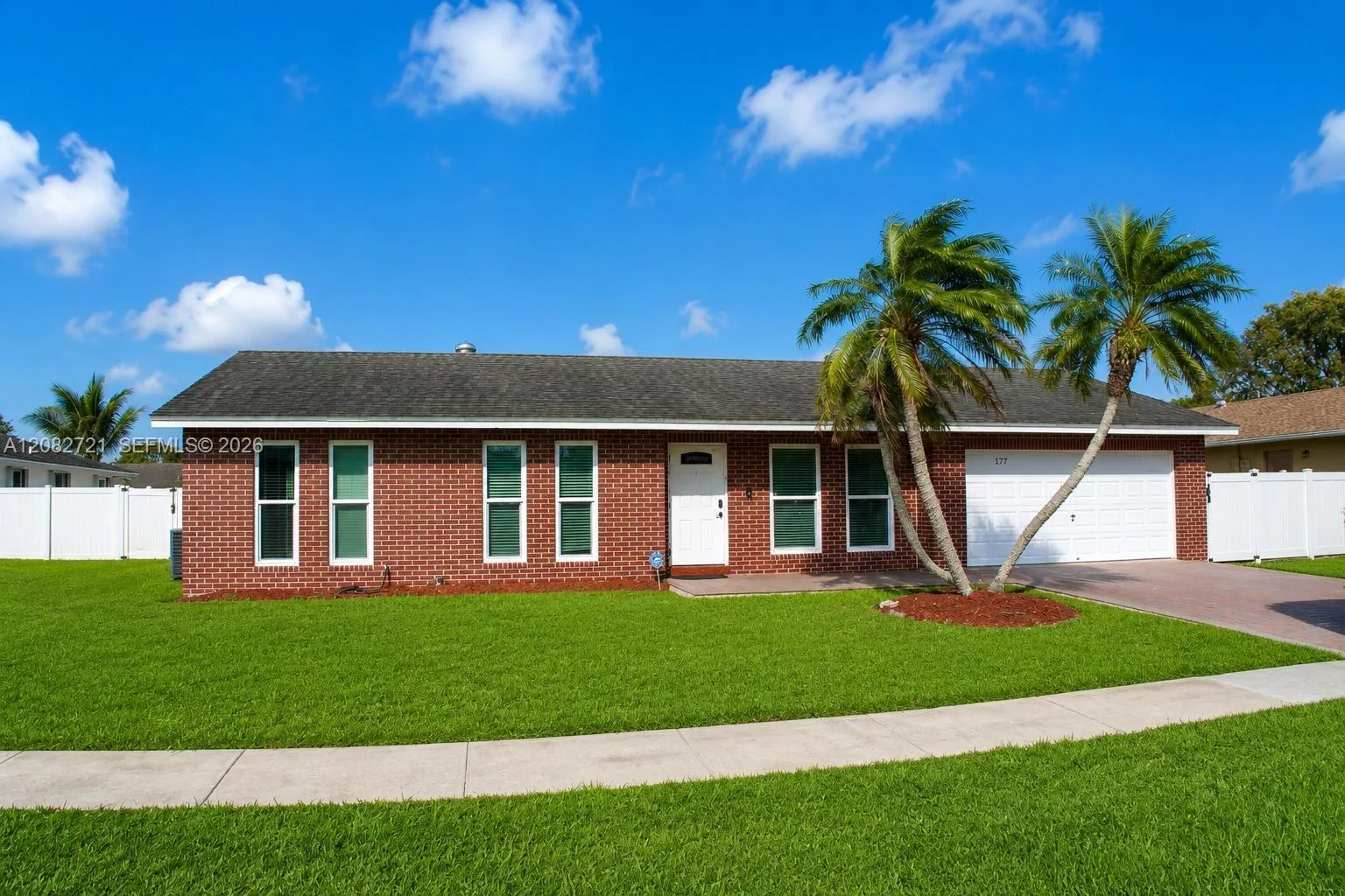177 Dove Cir, Royal Palm Beach, FL 33411