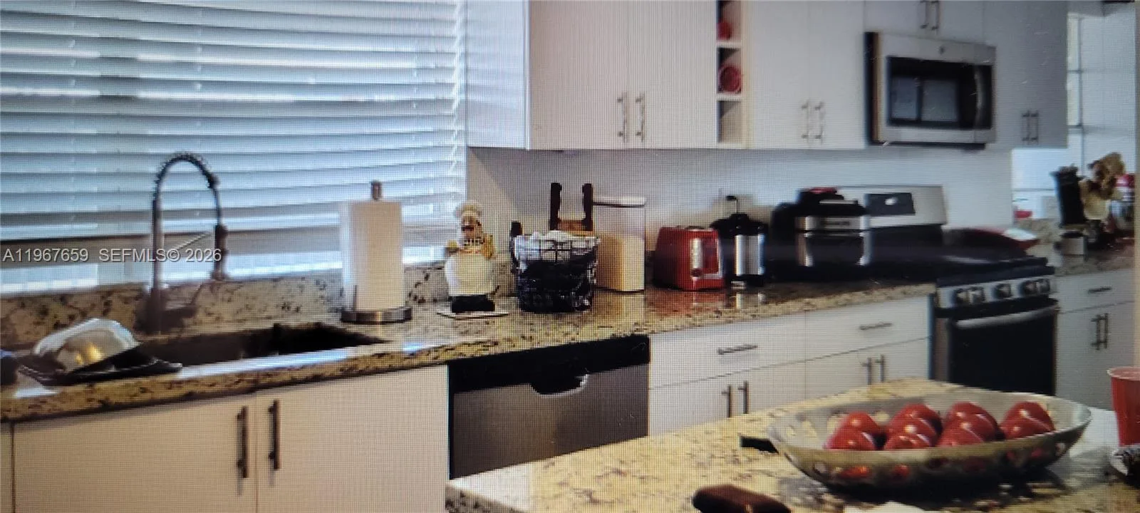 998 E 29th St, Hialeah, FL 33013 photo 3