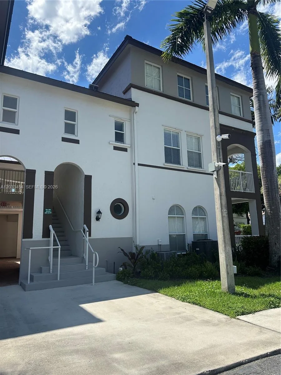4311 SW 160th Ave # 105, Miramar, FL 33027