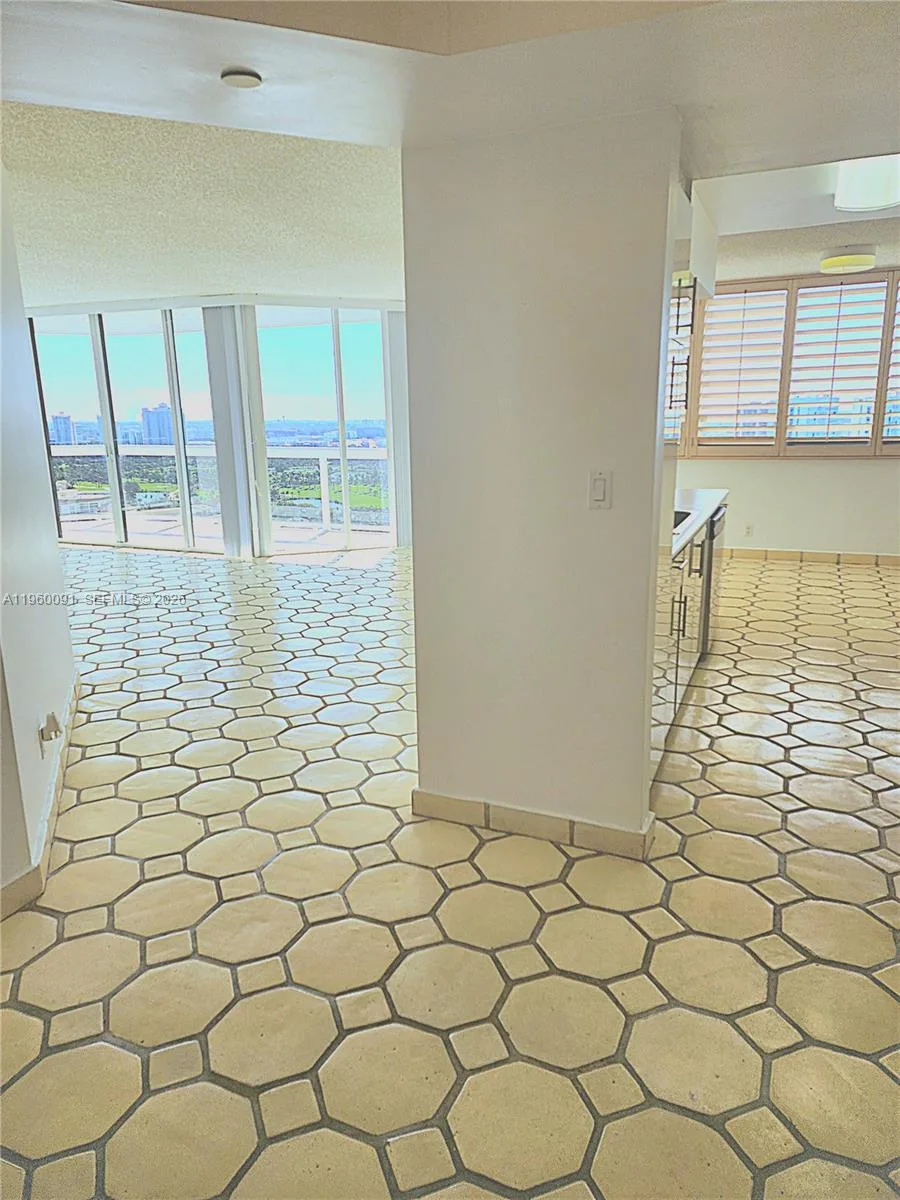 20185 E Country Club Dr # 2505, Aventura, FL 33180 photo 11