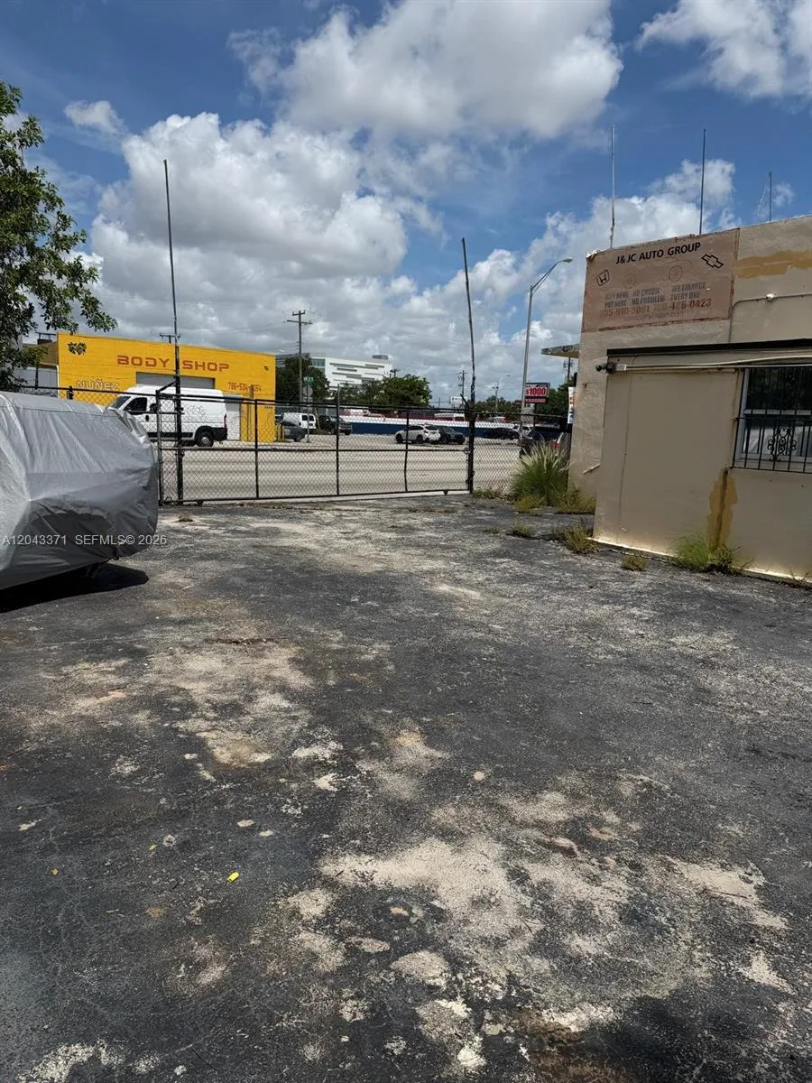 3445 NW 27th Ave, Miami, FL 33142 photo 4