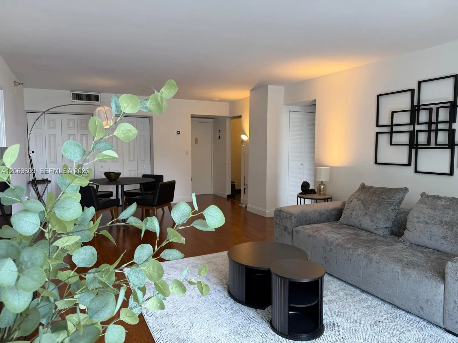 20505 E Country Club Dr # 236, Aventura, FL 33180