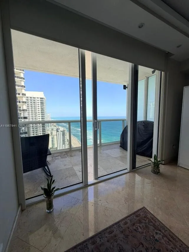 1830 S Ocean Dr # 3810, Hallandale Beach, FL 33009 photo 2