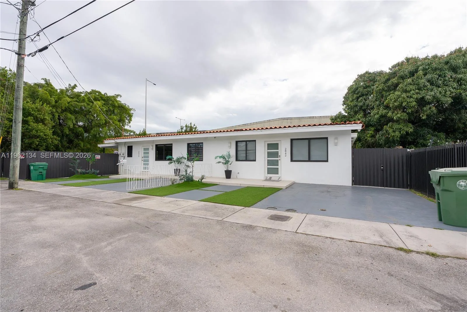 2840-2842 NW 13th St, Miami, FL 33125