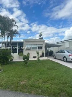 8721 SW 22nd Ct, Davie, FL 33324