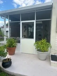 8721 SW 22nd Ct, Davie, FL 33324 photo 4