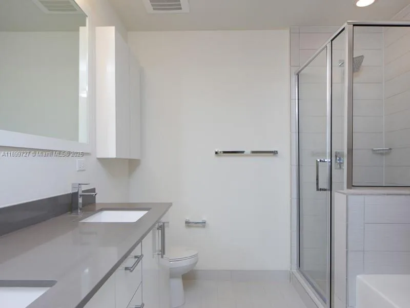 999 SW 1st Ave # 2016, Miami, FL 33130 photo 10