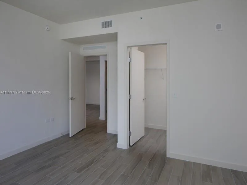 999 SW 1st Ave # 2016, Miami, FL 33130 photo 13