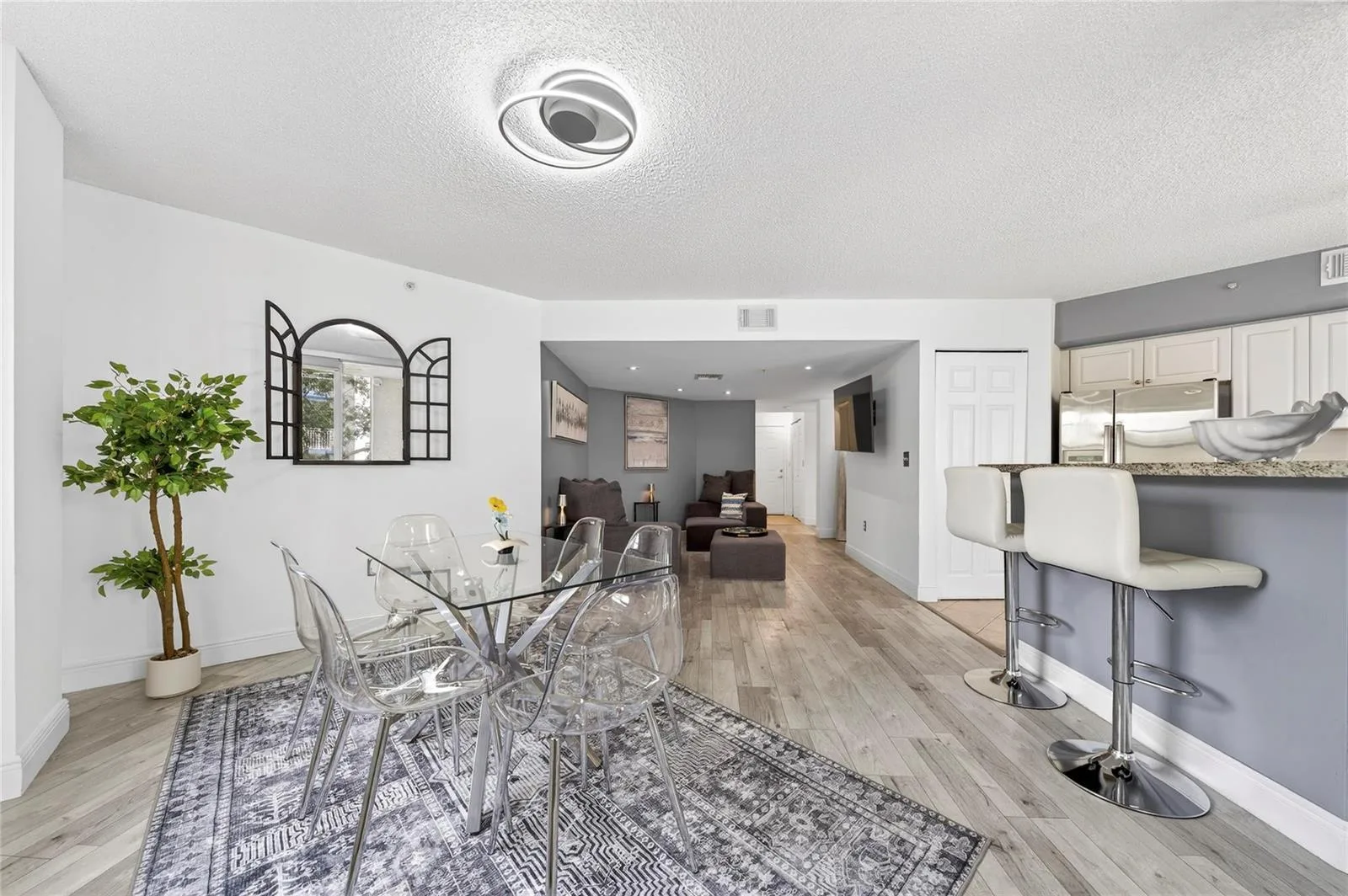 520 SE 5th Avenue # 2404, Fort Lauderdale, FL 33301 photo 3