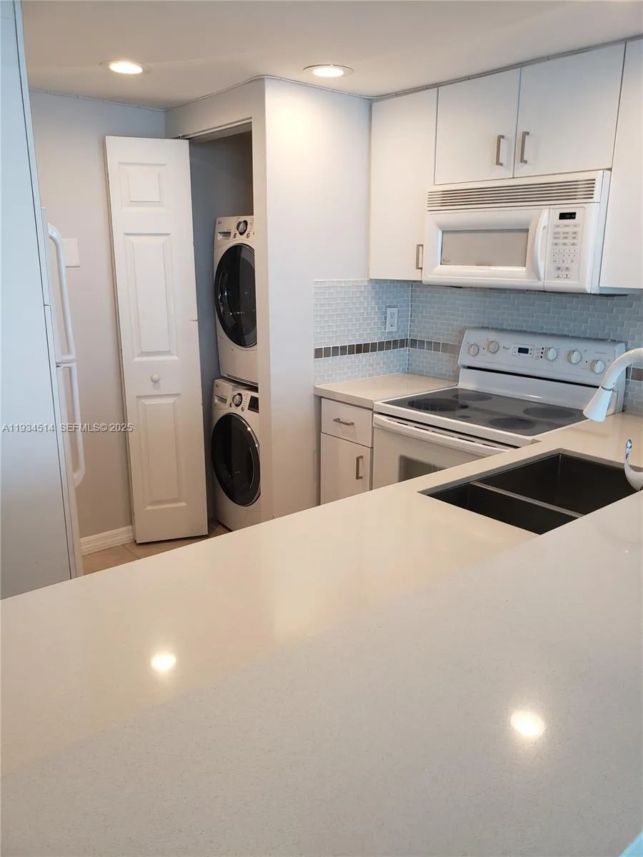600 NE 36th St # 1116, Miami, FL 33137 photo 4