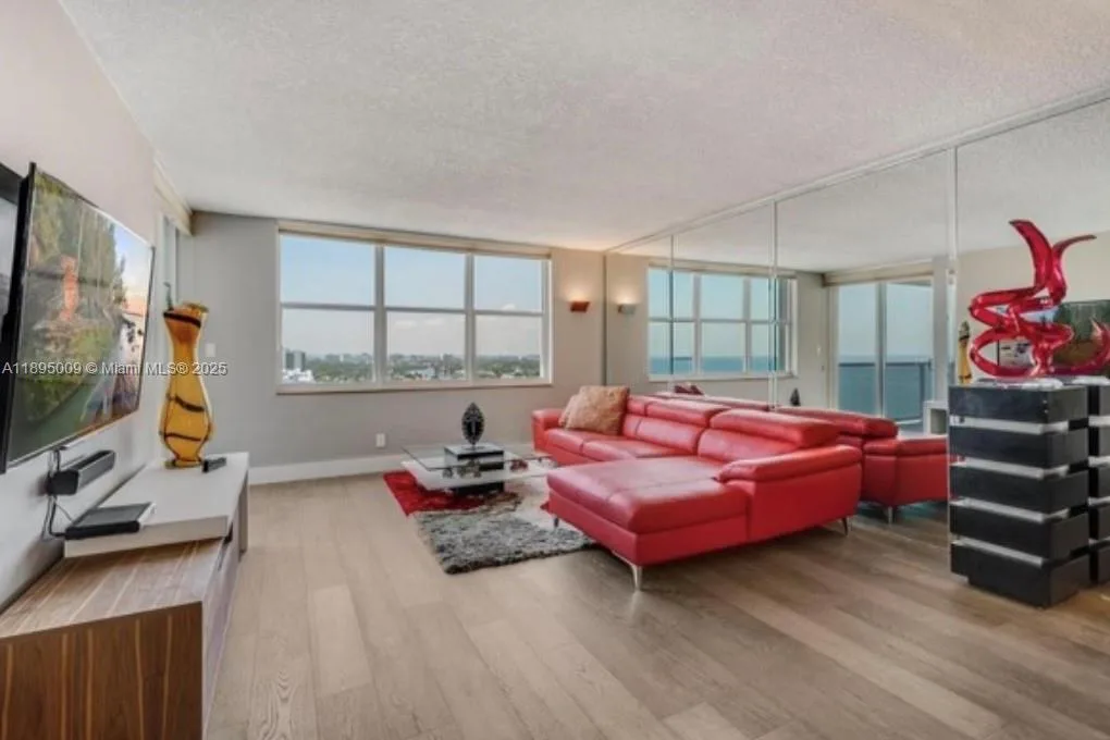 3015 N Ocean Blvd # 19H, Fort Lauderdale, FL 33308 photo 2
