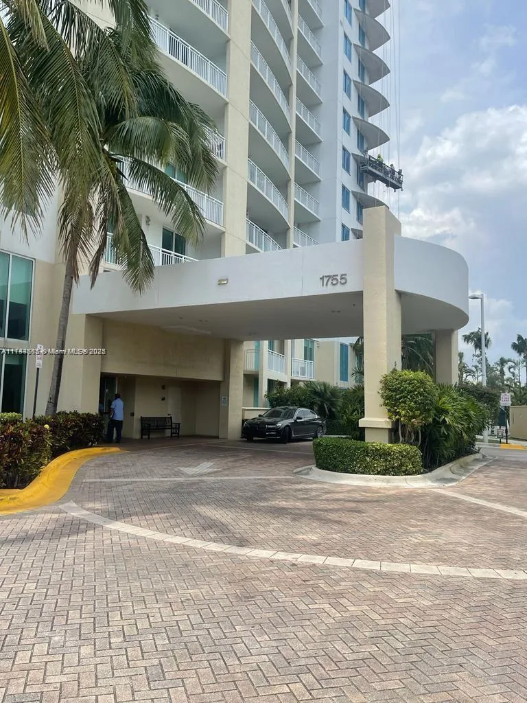 1755 E Hallandale Beach Blvd # MEZ7E, Hallandale Beach, FL 33009 photo 3