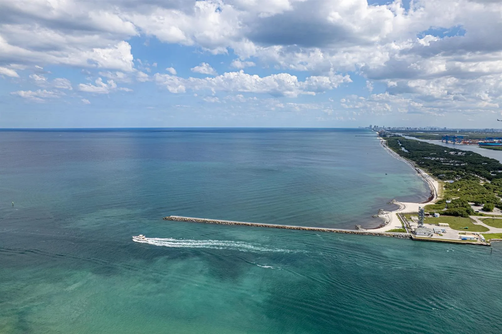 1900 S Ocean Drive # 1706, Fort Lauderdale, FL 33316
