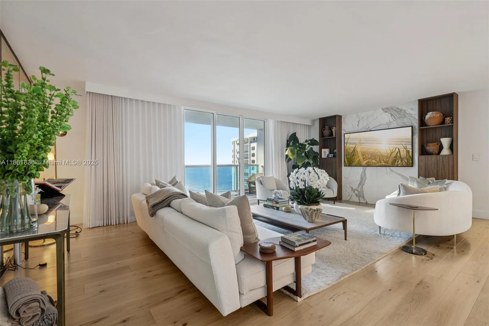 102 24th St # 1440, Miami Beach, FL 33139 photo 2