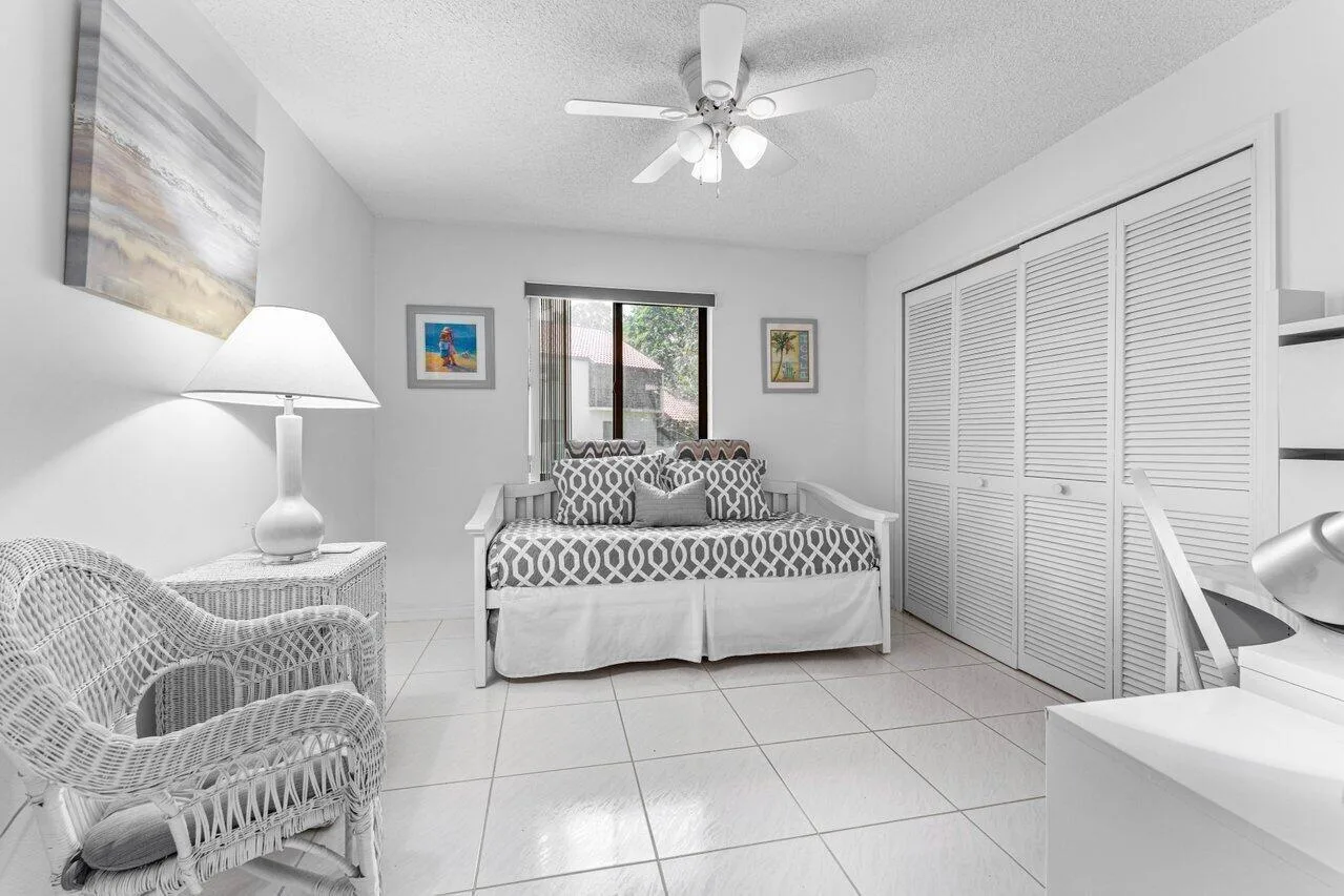 10 Via De Casas Sur # 104, Boynton Beach, FL 33426 photo 11