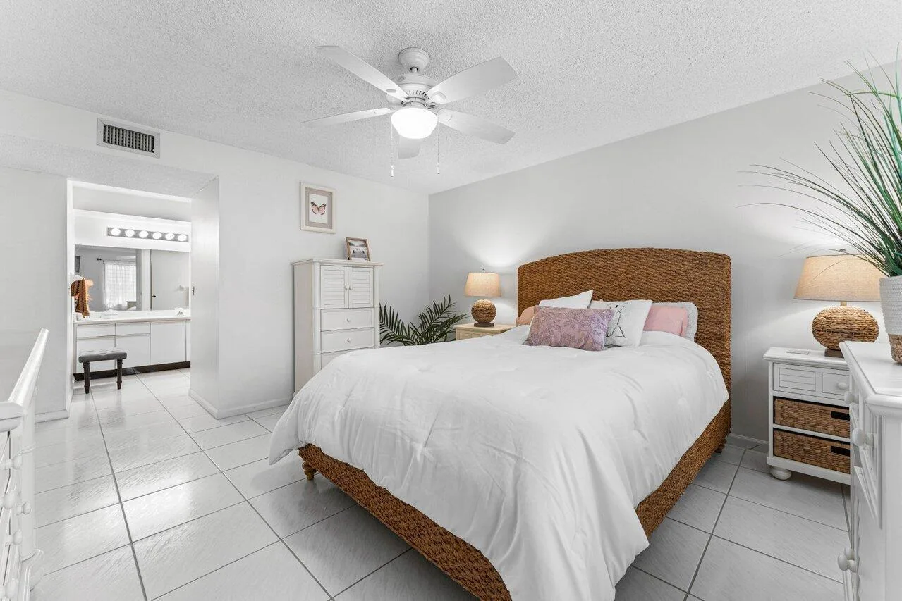 10 Via De Casas Sur # 104, Boynton Beach, FL 33426 photo 12