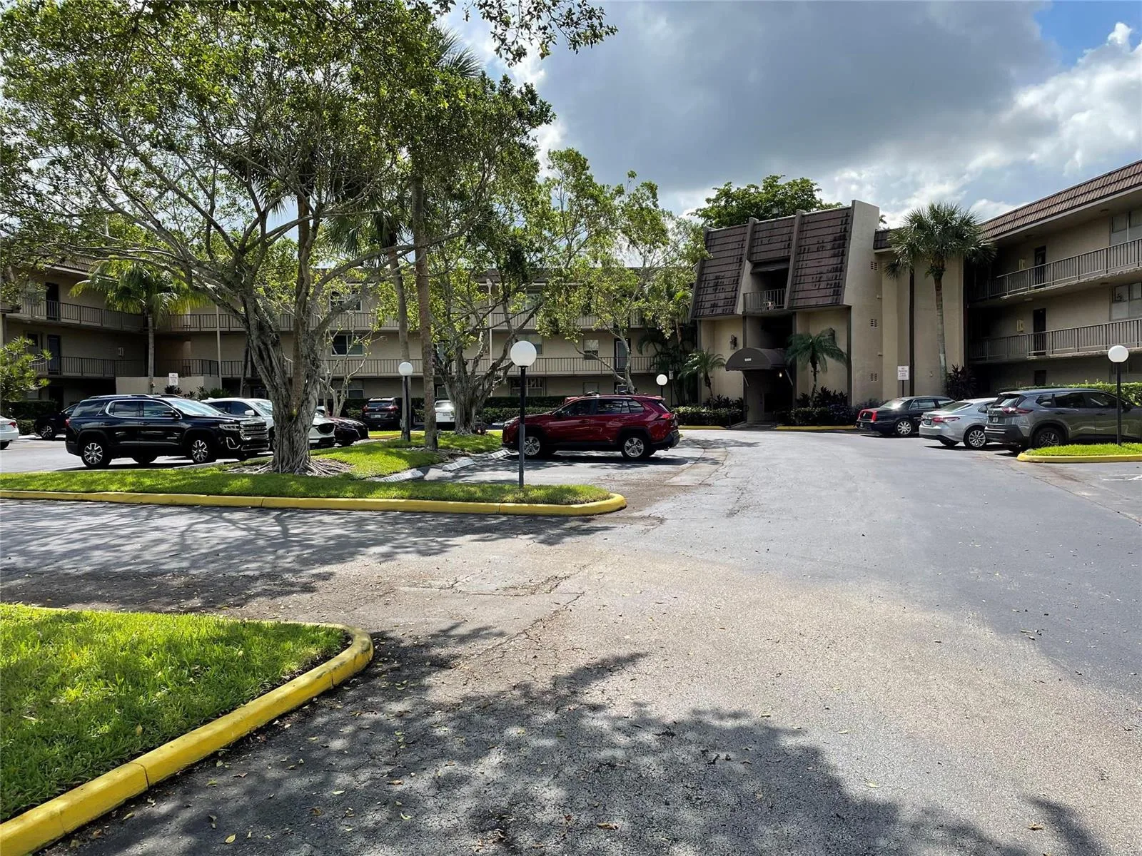 9200 Lime Bay Boulevard # 209, Tamarac, FL 33321