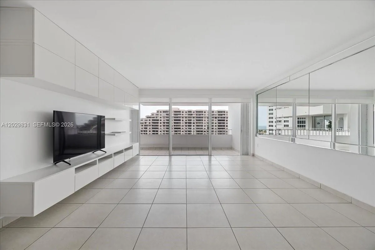 199 Ocean Lane Dr # 911, Key Biscayne, FL 33149 photo 12