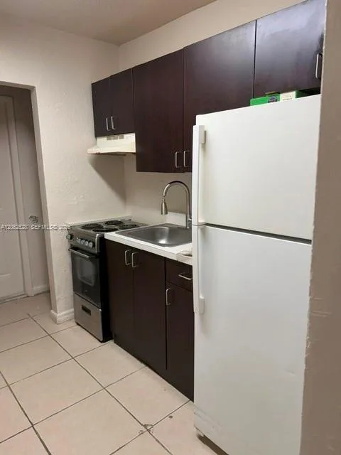 429 NW 14th Ave # 1, Fort Lauderdale, FL 33311 photo 8