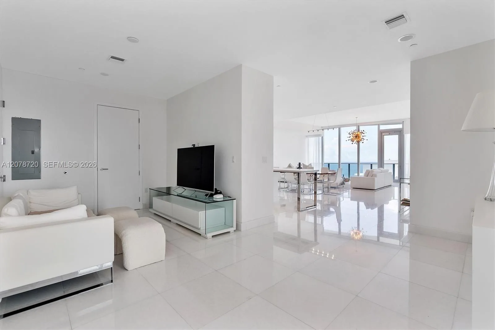 17475 Collins Ave # 2203, Sunny Isles Beach, FL 33160 photo 2